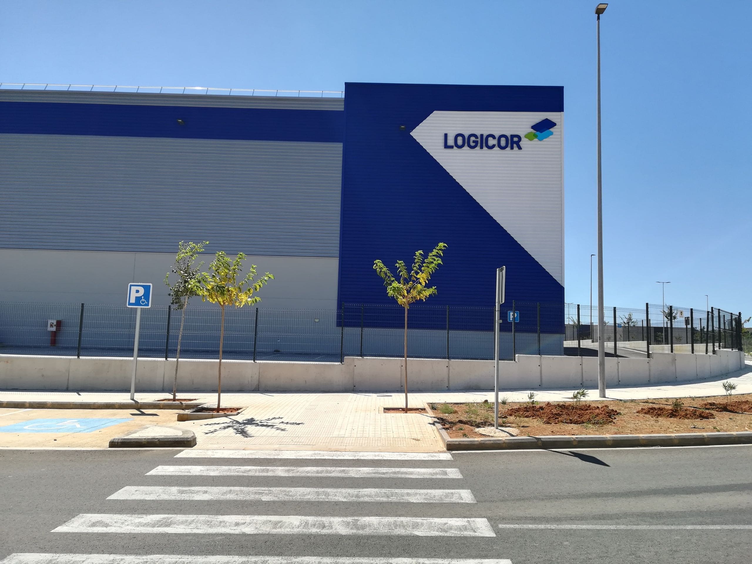 Logicor nave industrial